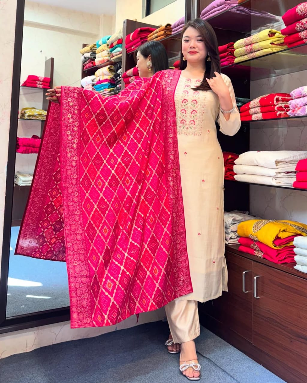 Banana Silk Kurti Pant Dupatta Set