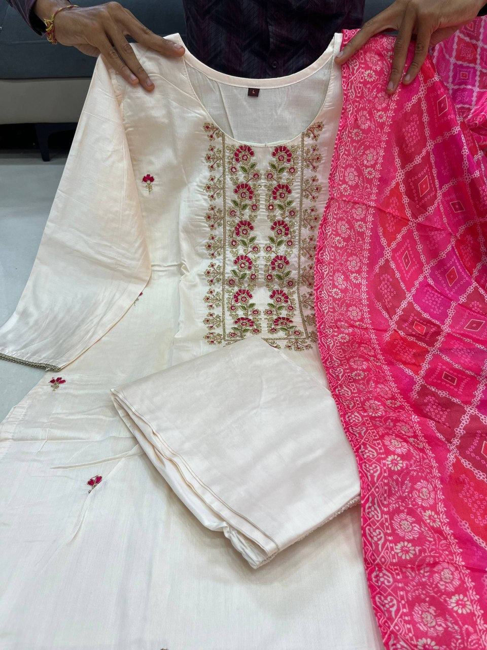 Banana Silk Kurti Pant Dupatta Set
